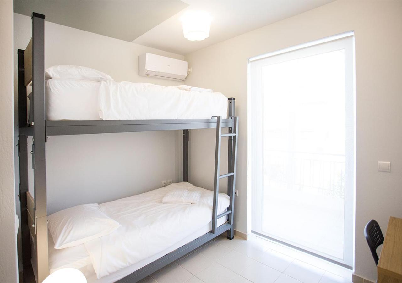 Snooze H Aparthotel Athena Bagian luar foto